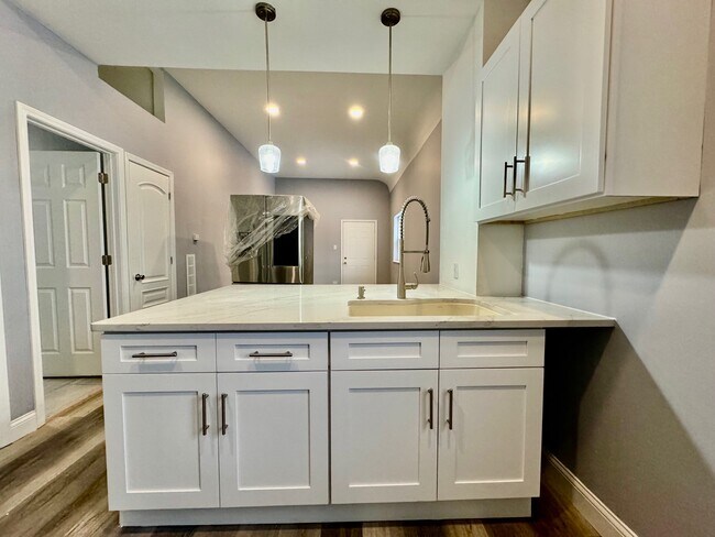3756 S Paulina St Unit 1 R