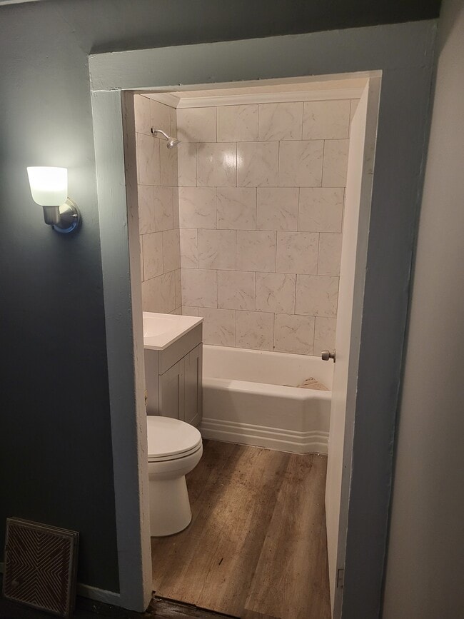 Photo - 107 Meadow St