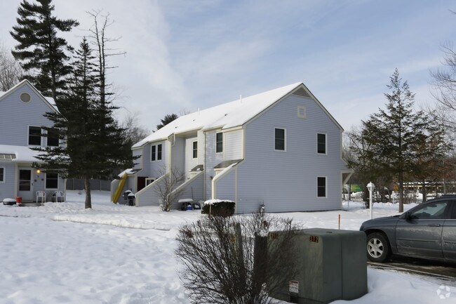 Salmon Falls Estates - Salmon Falls Estates