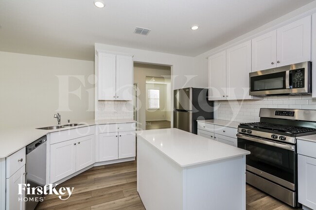 Photo - 929 High Noon Dr