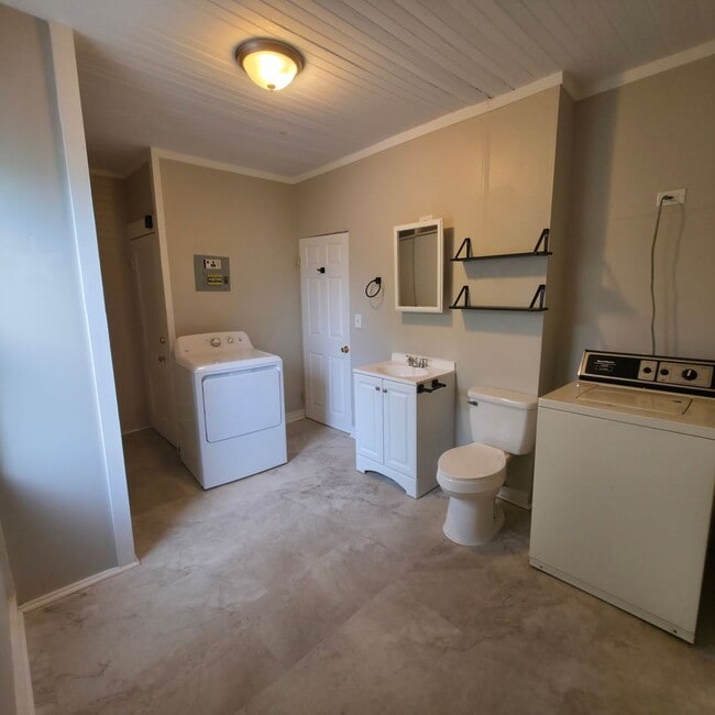 Photo - 2978-2978 W 32nd St Unit #1