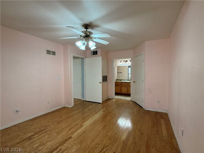4555 E Sahara Ave Unit 177
