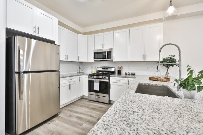 Photo - 978 N 8th St Apartments Unit 7