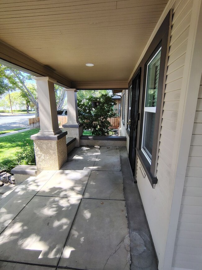 Photo - 701 Tuolumne Blvd