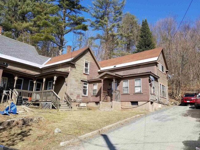 Building Photo - 107 Hanover St Unit 2 Rental
