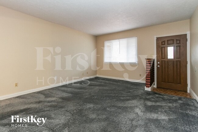 Photo - 1426 Moores Manor