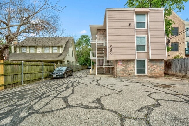 Photo - Furnished Studio in the Campus Area