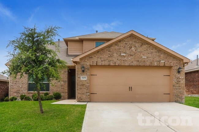 Building Photo - 3109 Chillingham Dr