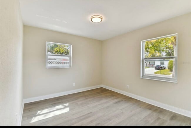 Photo - 7405 N Howard Ave