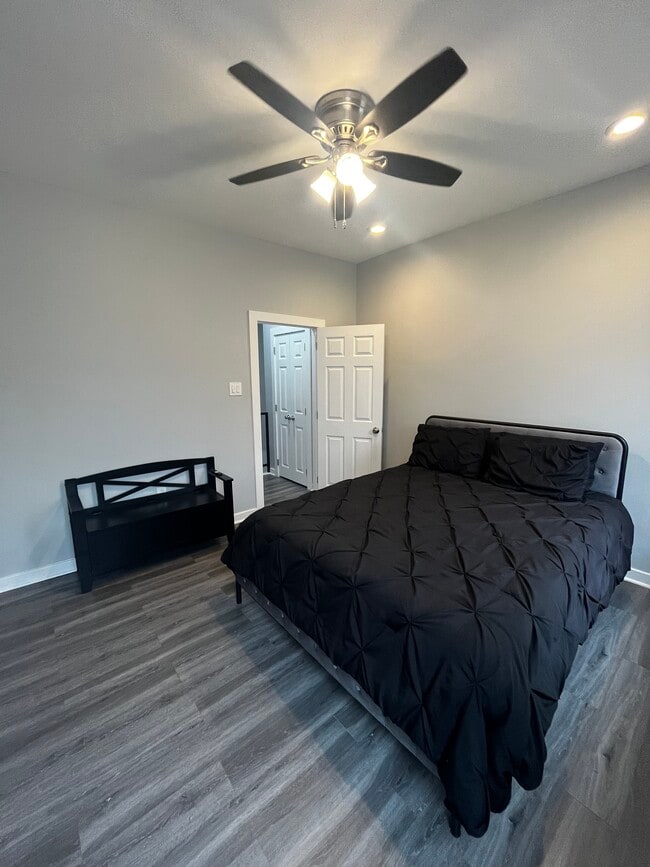 Photo - 2304 N Gratz St