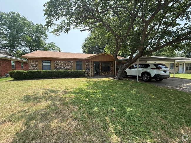 Building Photo - 963 Pebblebrook Dr Rental