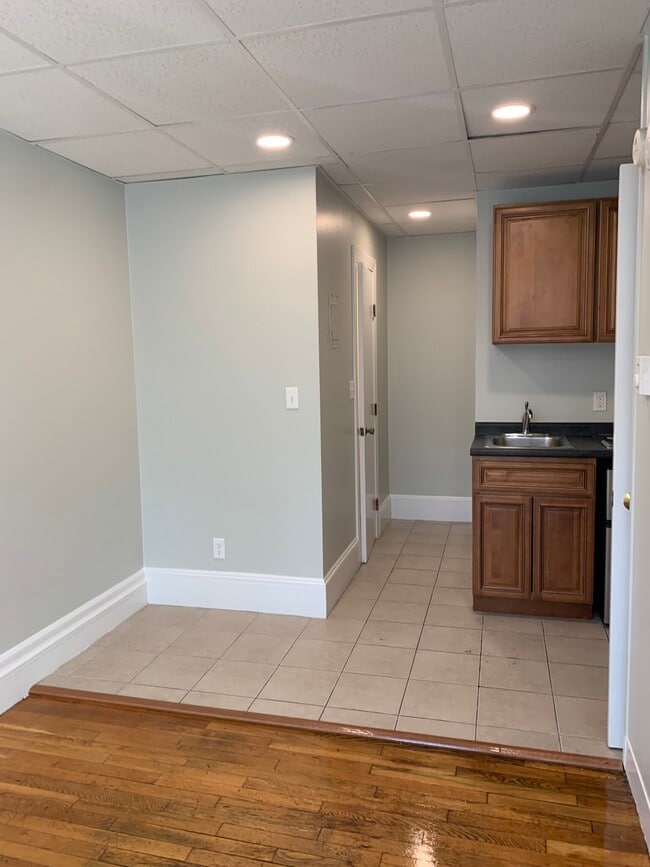 Photo - 507 Beacon St Unit 3