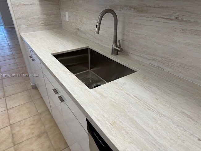 Photo - 12501 SW 14th St Unit 112R