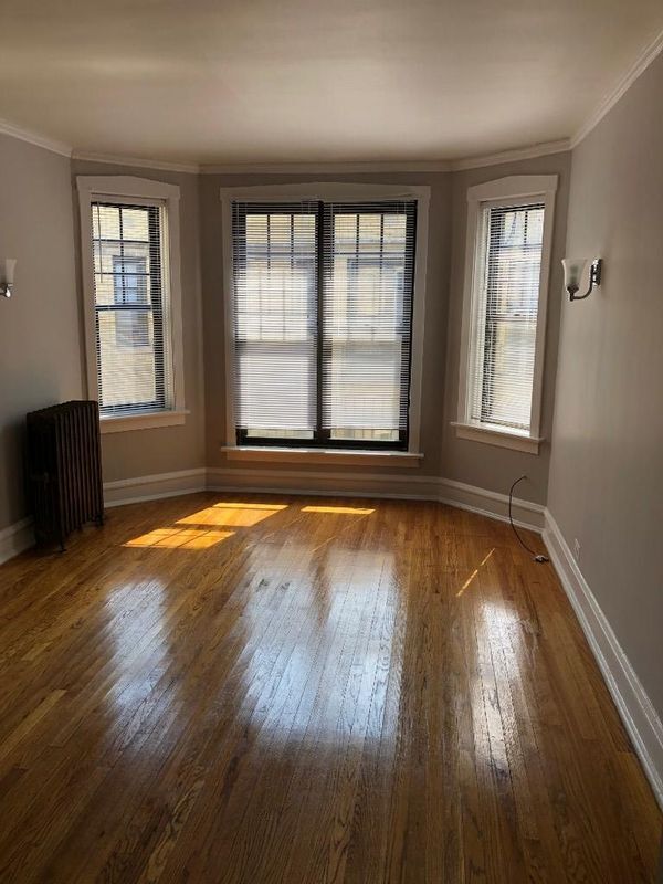 Photo - 6364 N Hermitage Ave