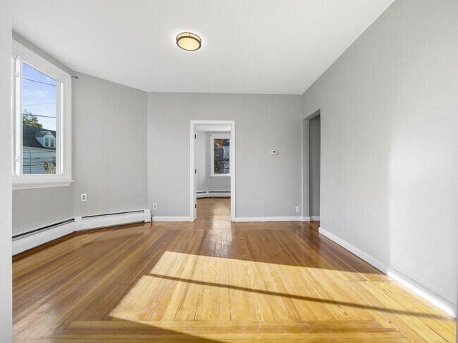 Photo - 42 William St Unit 1B