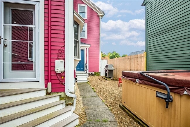 Photo - 18 Watson St Unit 5