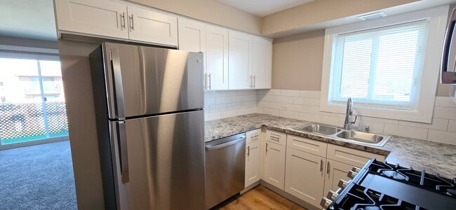 Photo - 9700 S Karlov Ave