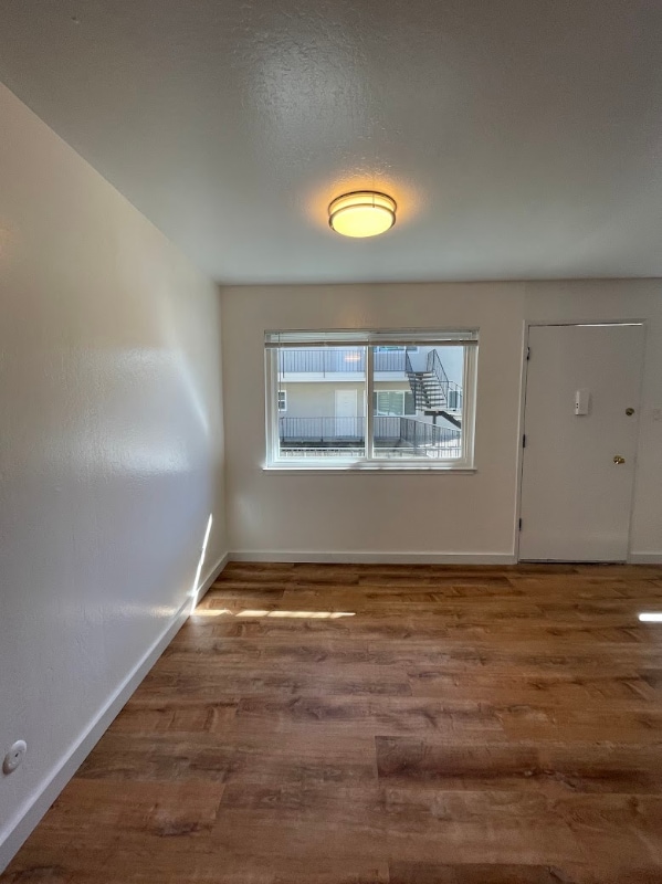 Photo - 1205 Geraldine Way Unidad 5