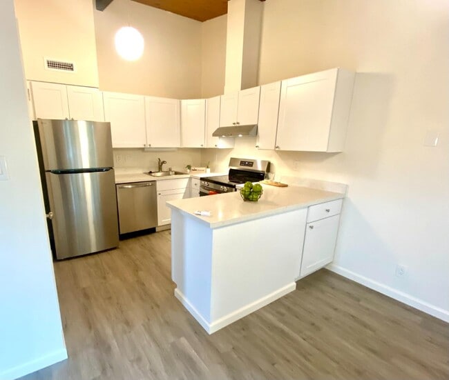Building Photo - 692 Cabot Way Rental
