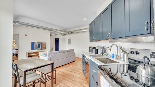 Photo - 507 Niagara St