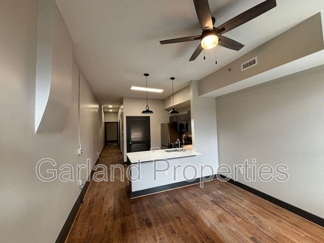 Photo - 73 W Main St Unit Apt 204