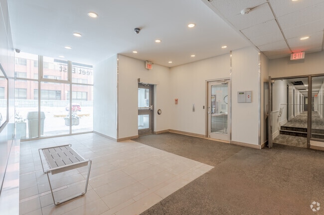120 Dundas Street E - Lobby - 120 Dundas Street