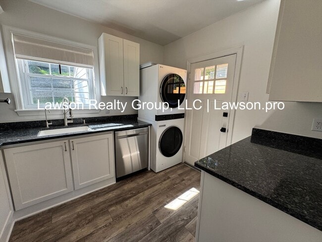 Photo - Updated, Cozy Two Bedroom Home in Wasena!