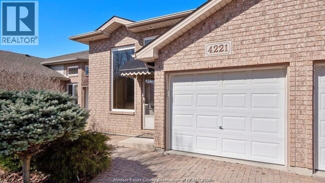 Photo - 4221 Stagecoach Ave