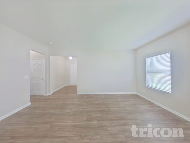 Photo - 1919 Rockycreek Ln