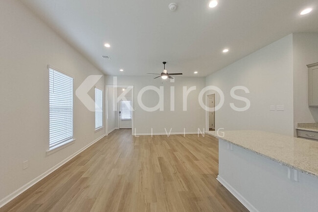 13963 Barrington Ave