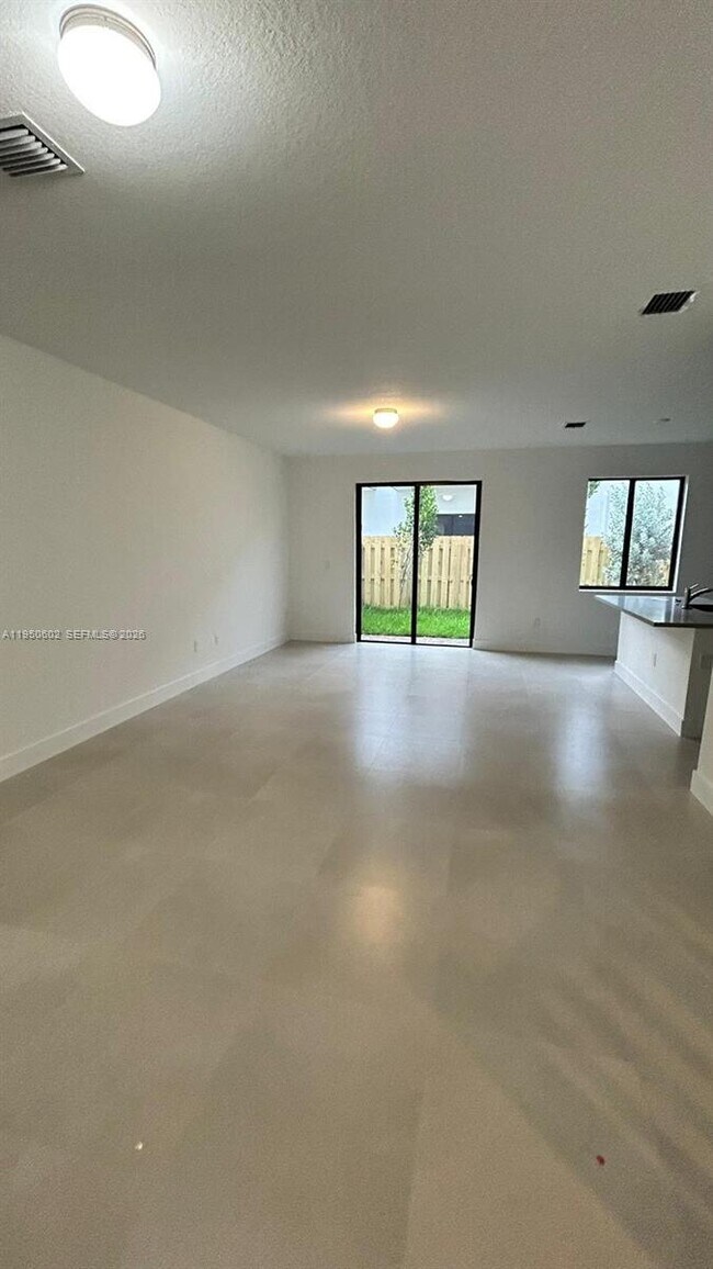 Photo - 13644 SW 157th Ct