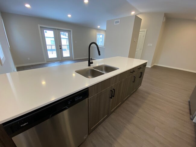 Photo - 12 Crystal Ave Unit 4