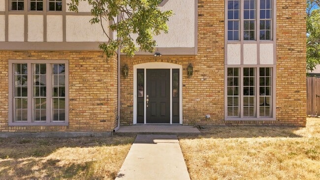 2508 Memorial Dr