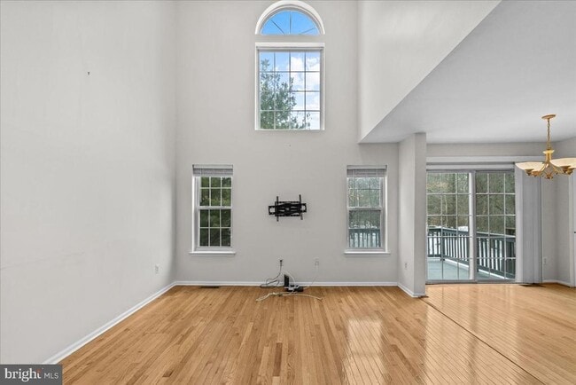 Photo - 14 Hearthstone Ln