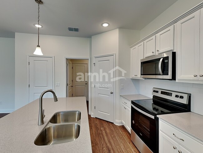 Photo - 6058 Little Blf Cir