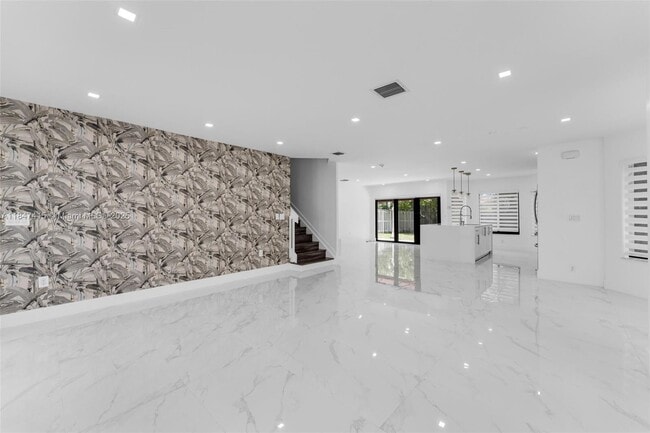 Photo - 12403 SW 140th St Casa