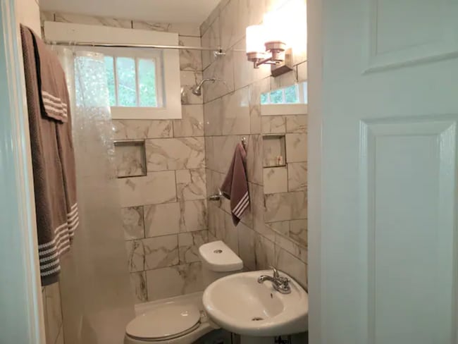 Photo - 2033 E 4th St Unidad 2033