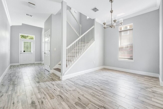 Photo - 216 Harvard St