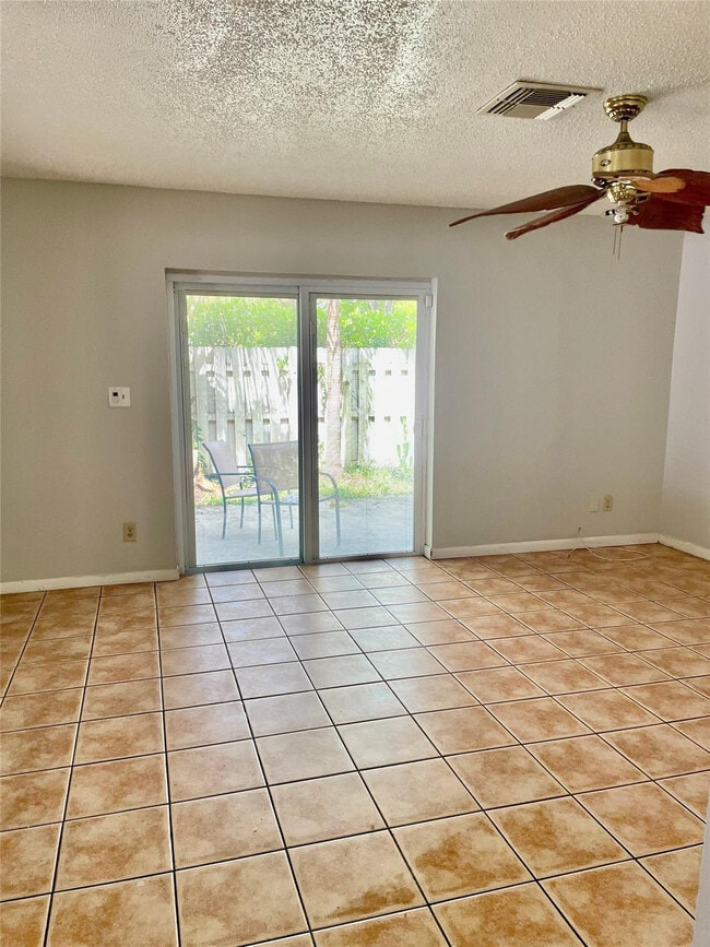 Photo - 5871 Woodland Point Dr