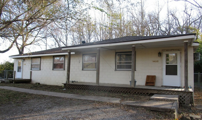 Building Photo - Cozy 2-Bedroom Duplex – Available Rental