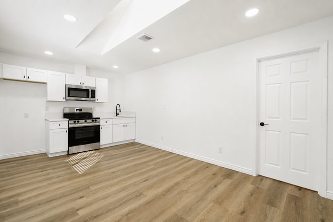 5822 Virginia Pl Unit 3