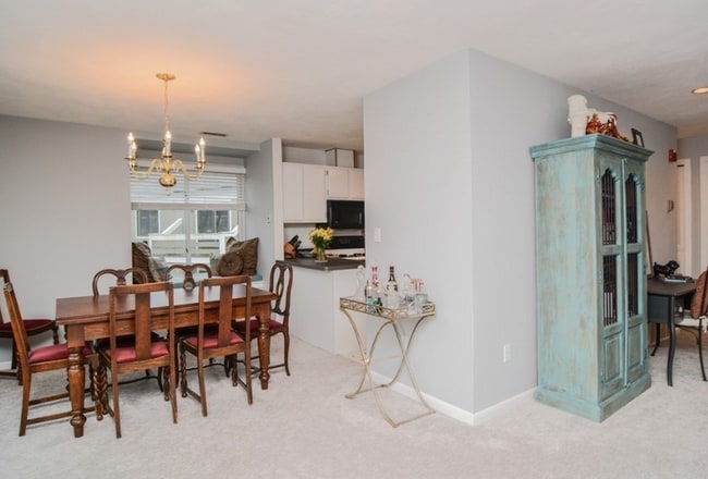 Photo - 21 Concord Greene Unit 8