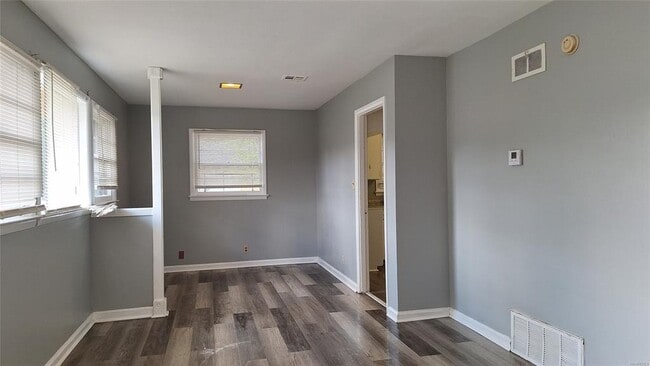 Photo - 3827 Harrison Rd
