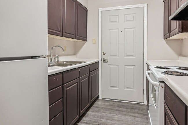 Hilldale Apartments