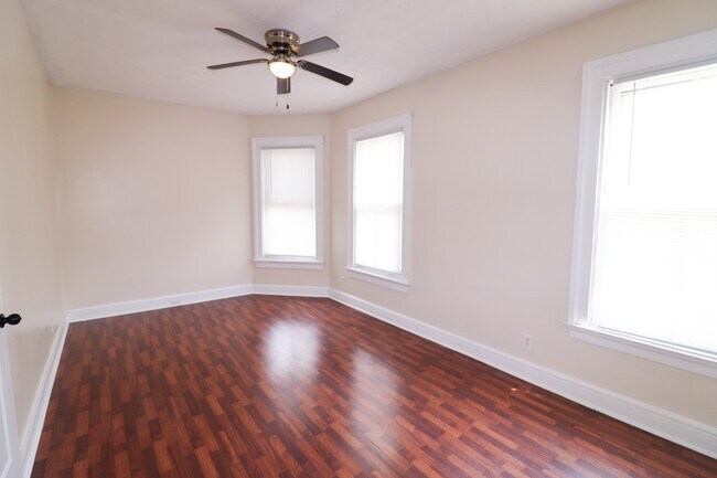 2615 Eden Ave Unit 2