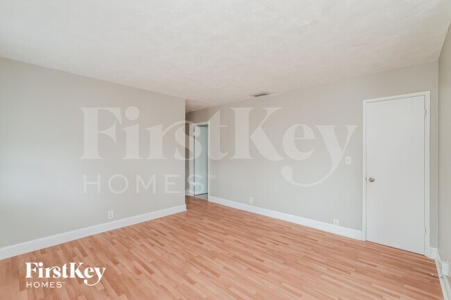 Photo - 3805 W Rogers Ave