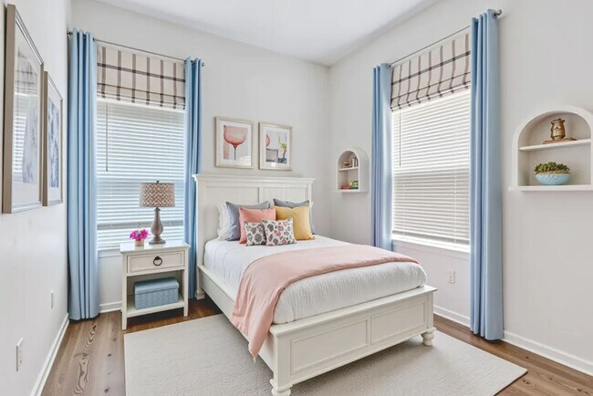 Photo - Renovated and full of character, this 3-bedroom, 1-bath apartment, We accept section 8