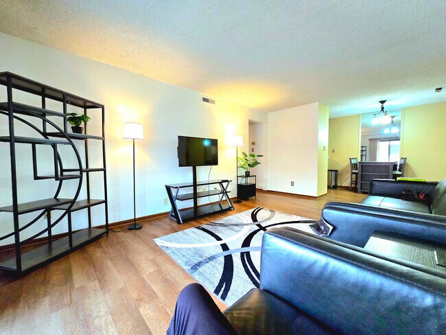 Photo - 3034 SW Lydia Ave Unit 211