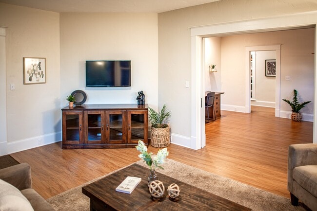 Photo - 1111 W 12th Ave Unit 1