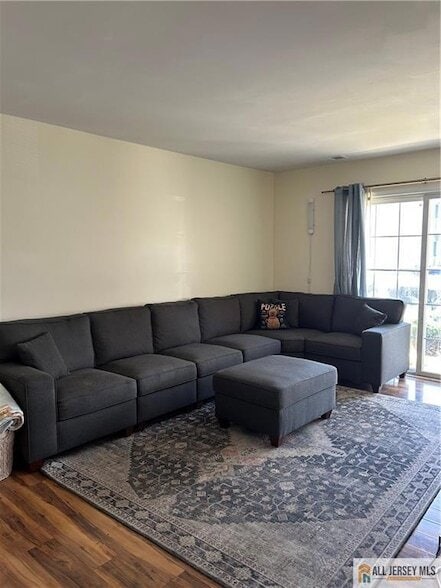 Photo - 1001 Cypress Ln Unit 1